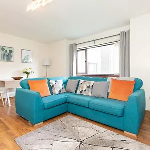  Apartment Allanfield Quiet Central Family With Parking