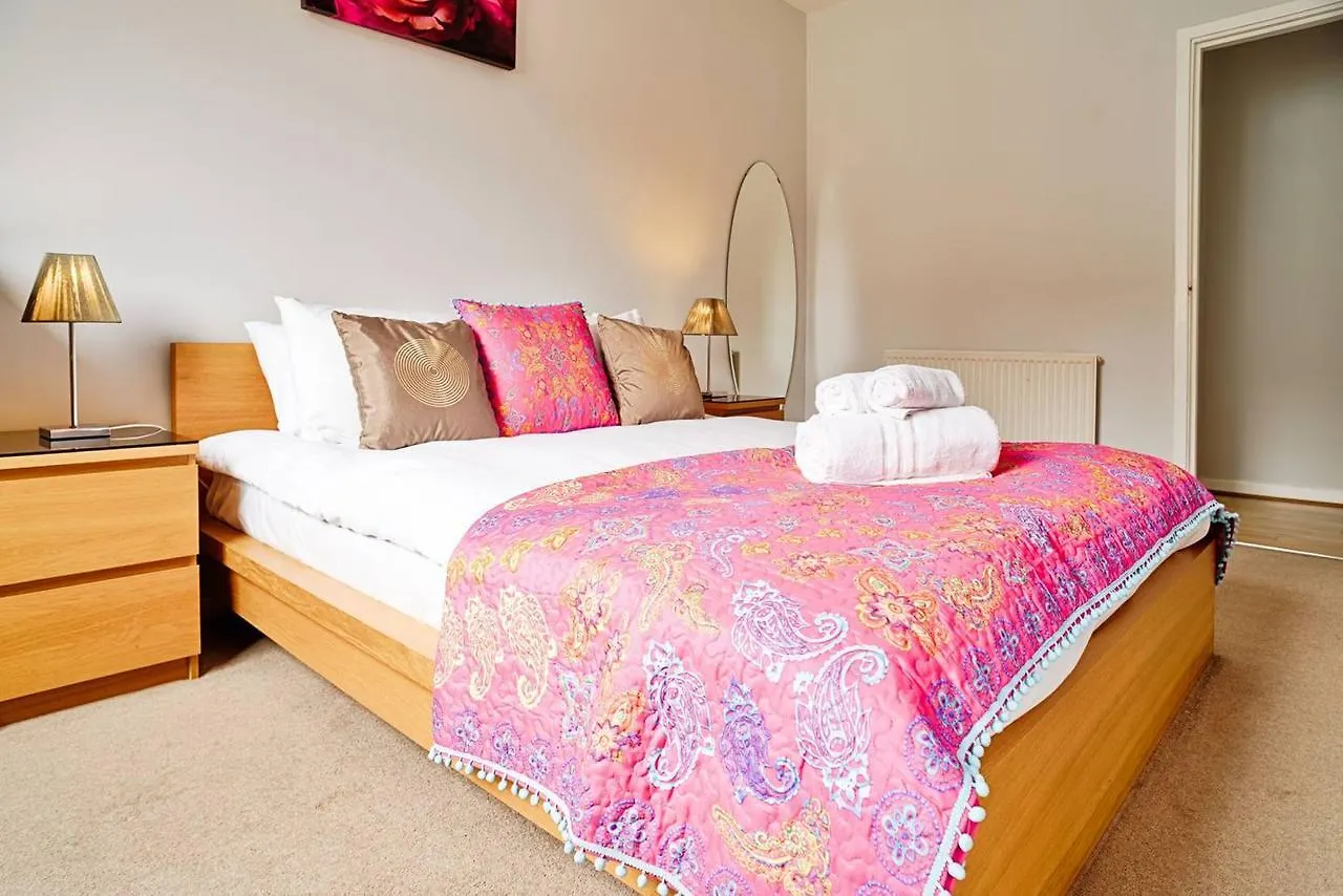 Joivy Bright Royal Mile Apartment Edinburgh 0*,  United Kingdom