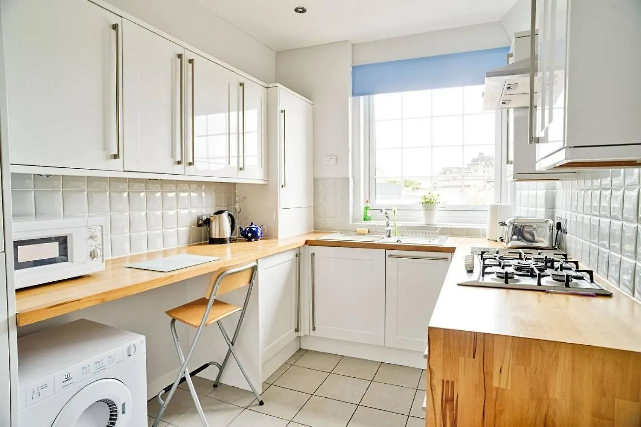Joivy Bright Royal Mile Apartment Edinburgh United Kingdom